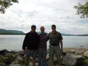 Trail magic! Got picked up by Internet friend Bill, who treated us to a Greek diner breakfast and a relaxing morning tour of his beautiful Hudson River town. Bill even hiked some miles with us...great to get to know Herr Ziebal! :-)